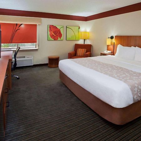 Travelodge By Wyndham Columbus State University Экстерьер фото