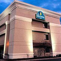 Travelodge By Wyndham Columbus State University Экстерьер фото