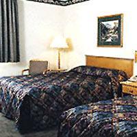 Travelodge By Wyndham Columbus State University Экстерьер фото